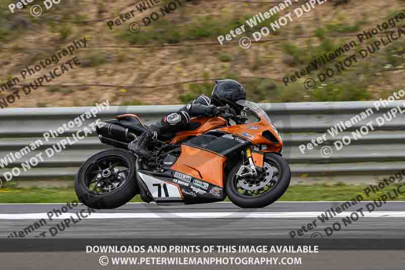 cadwell no limits trackday;cadwell park;cadwell park photographs;cadwell trackday photographs;enduro digital images;event digital images;eventdigitalimages;navarra;no limits trackdays;peter wileman photography;racing digital images;trackday digital images;trackday photos